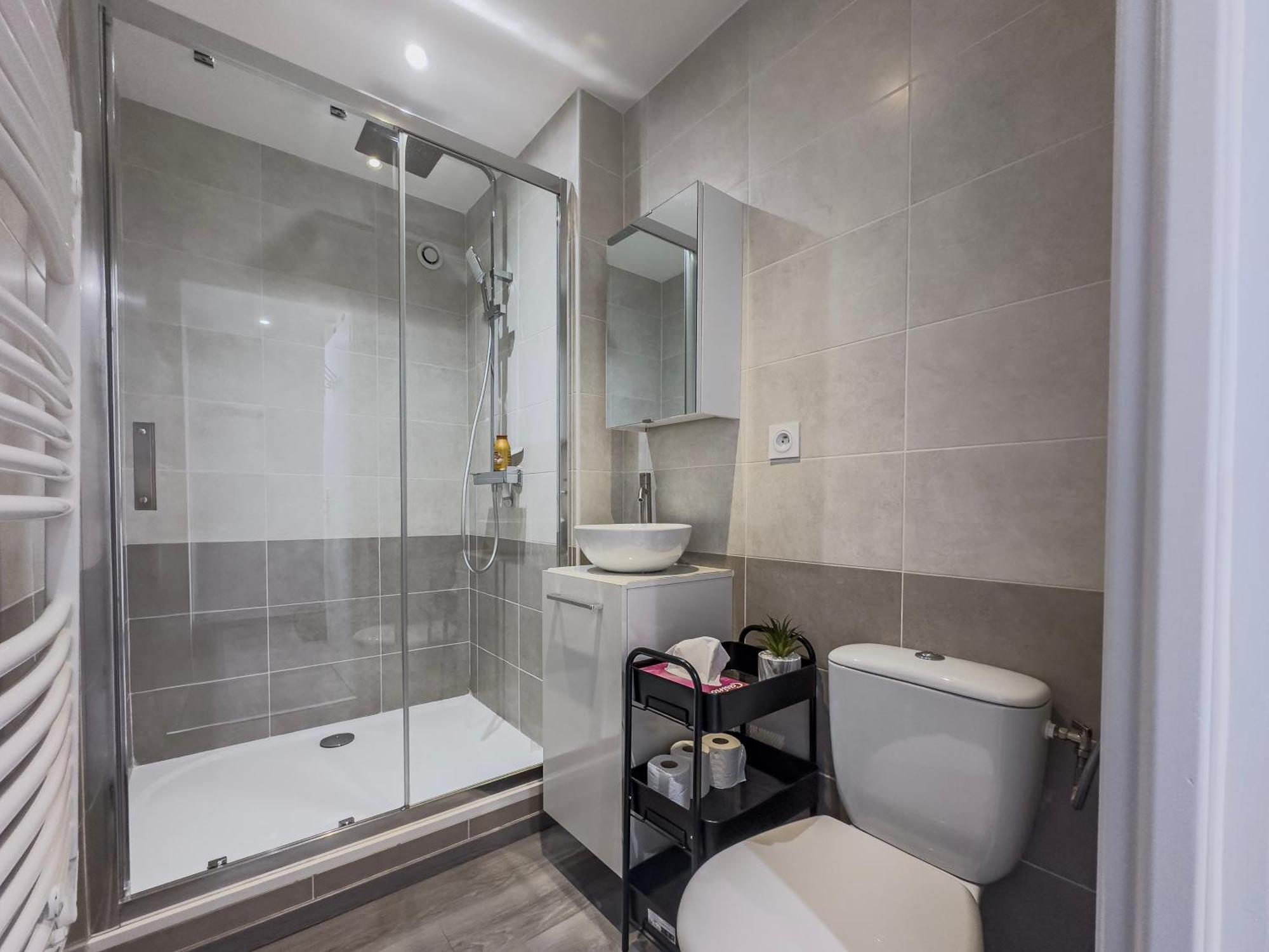Le Dunant - Rocade - Tram Apartment *